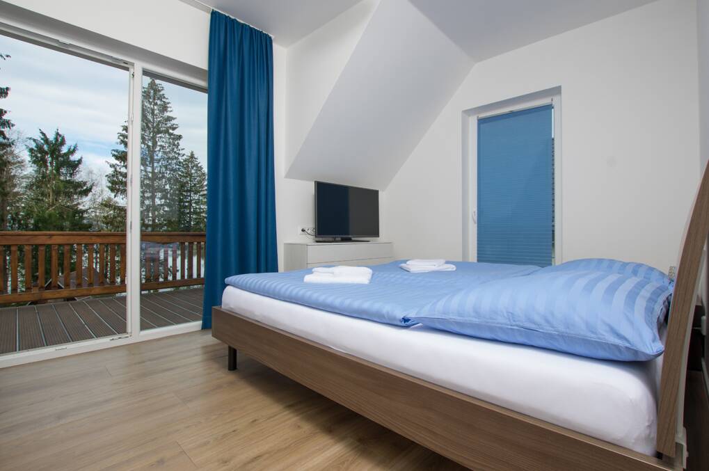 Bedroom with a magnificent view of Lipno Lake - Lipno Club
