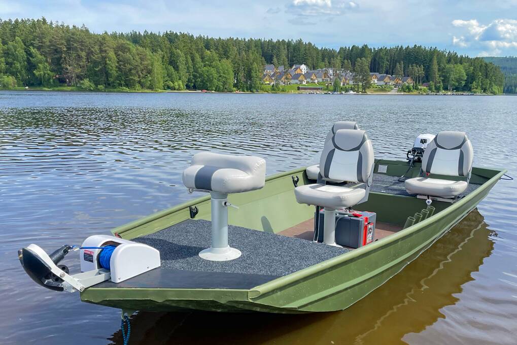 Das Fischerboot LUGAFO auf dem Lipno-See – ein stabiles Boot, ideal zum Angeln und für Ausflüge auf dem See