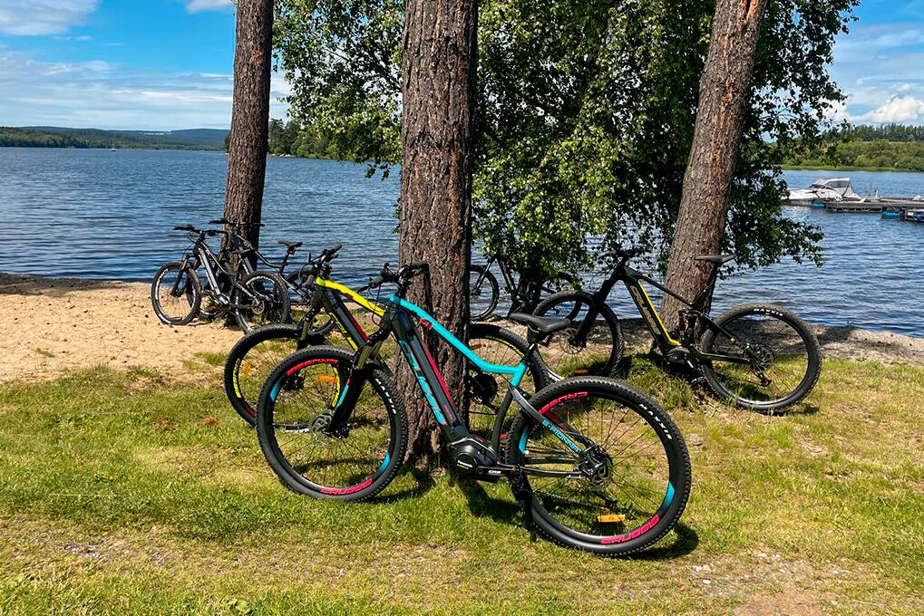 Möchten Sie die besten Radwege in der Lipno-Region nutzen, aber Sie haben kein Fahrrad? Keine Sorge, Sie können bei uns ein Fahrrad mieten - Lipno Club